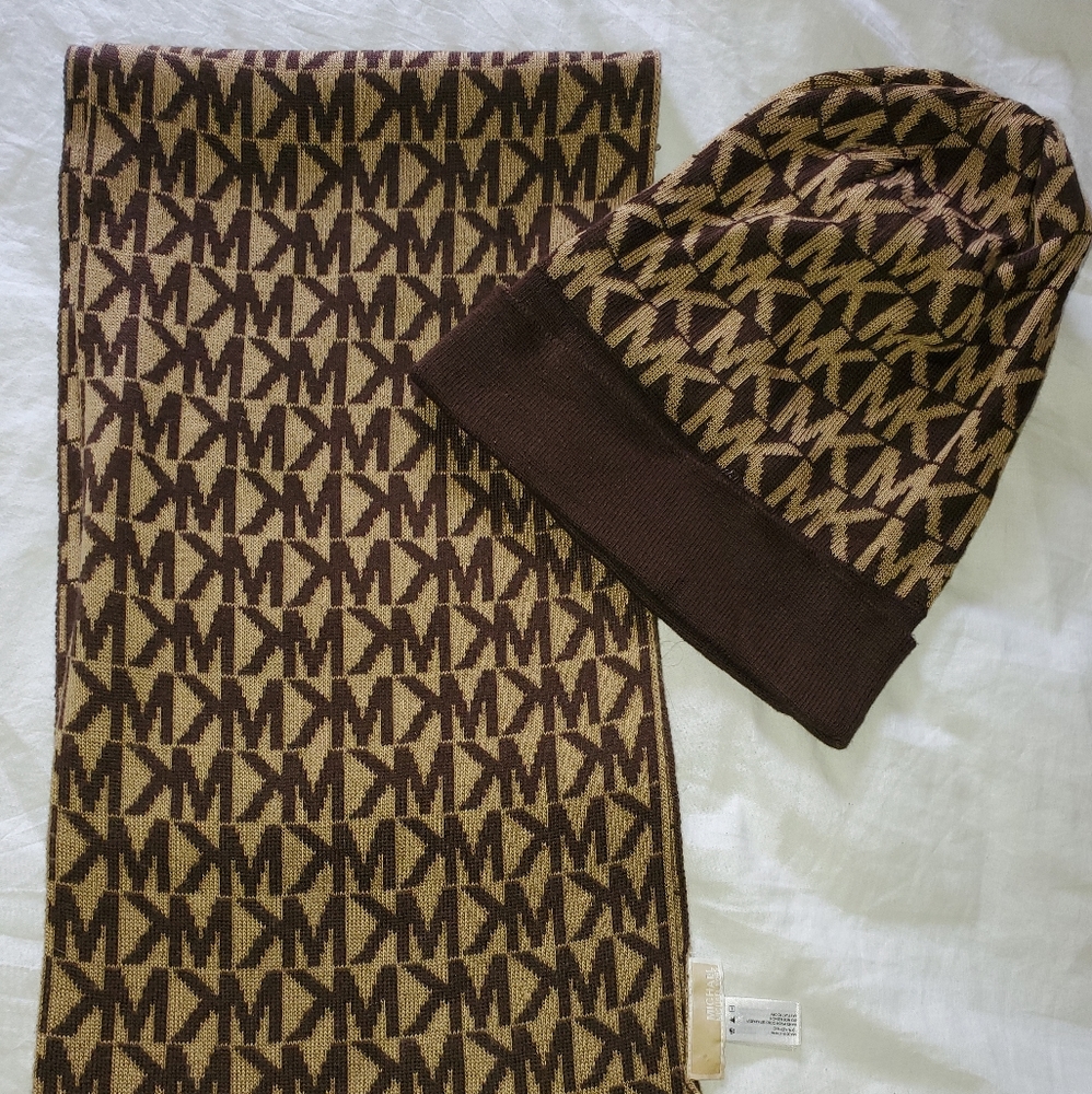 Michael Kors Brown & Tan Winter Scarf & Hat